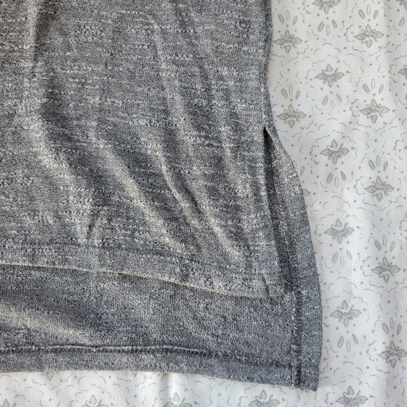 Mudd V Cut High-Low - Picture 4 of 5